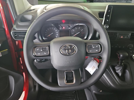 Vehicle image 10 Vehicle image 10