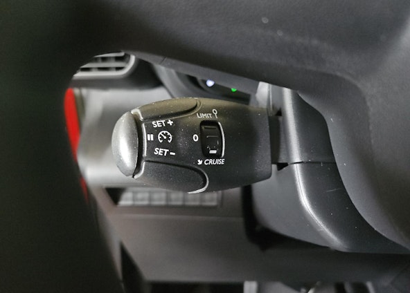 Vehicle image 16 Vehicle image 16