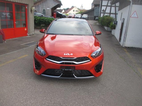 First vehicle image