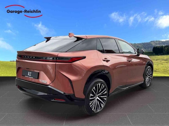 Vehicle image 4 Vehicle image 4