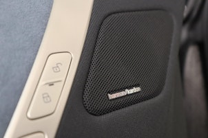 Vehicle image BMW iX xDrive50