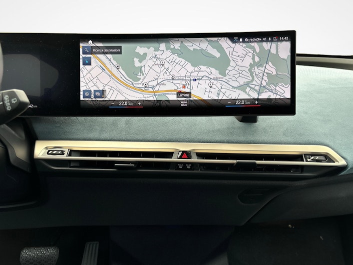 Vehicle image BMW iX