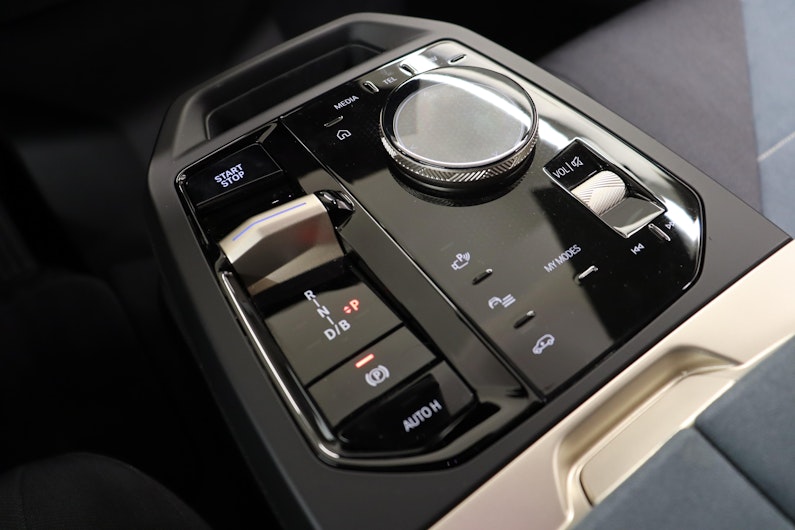 Vehicle image BMW iX