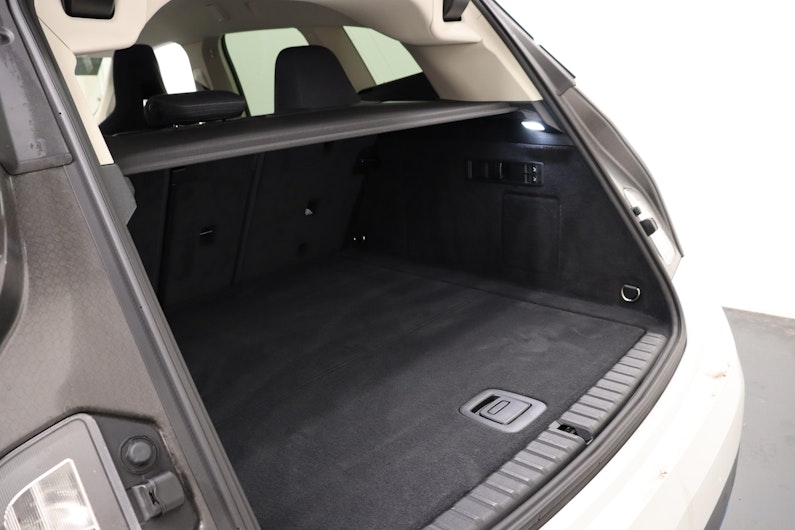 Vehicle image BMW iX