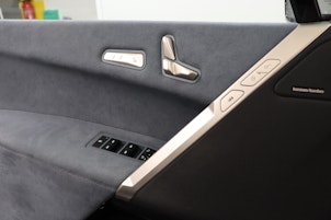 Vehicle image BMW iX xDrive50