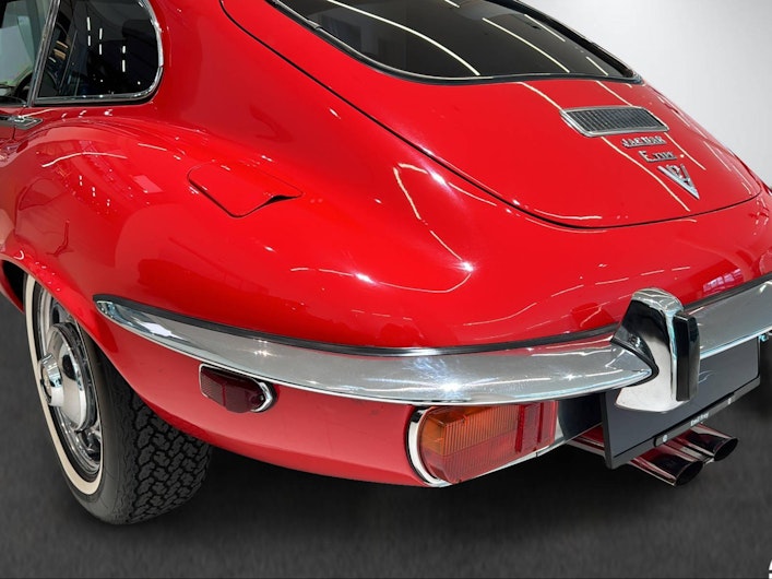 Vehicle image JAGUAR S-TYPE