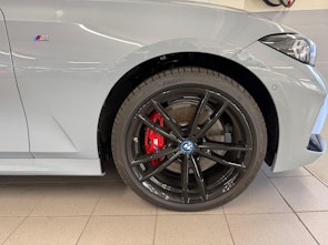 Vehicle image BMW 330e xDrive Touring