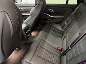 Vehicle image BMW 330e xDrive Touring