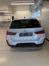 Vehicle image BMW 330e xDrive Touring