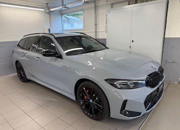 Vehicle image BMW 330e xDrive Touring Vehicle image BMW 330e xDrive Touring