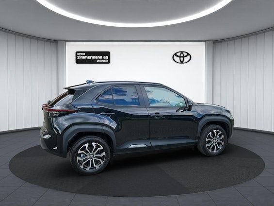 Vehicle image 4 Vehicle image 4