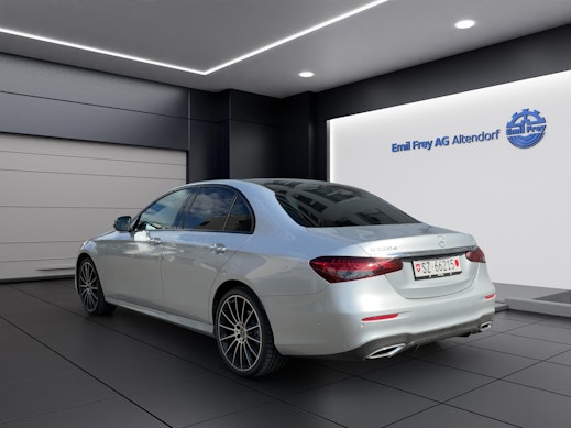 MERCEDES-BENZ E 220 d Swiss Star AMG Line 4matic 3