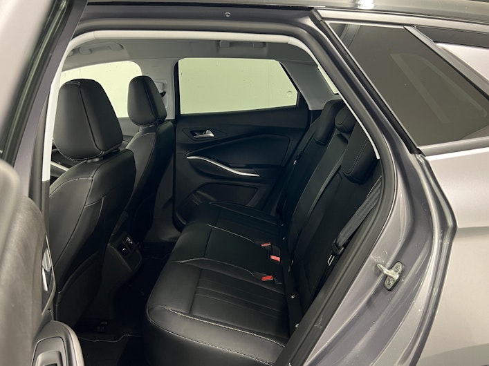 Vehicle image OPEL GRANDLAND