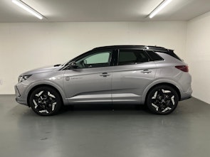 Vehicle image OPEL Grandland 1.6 T PHEV GSE