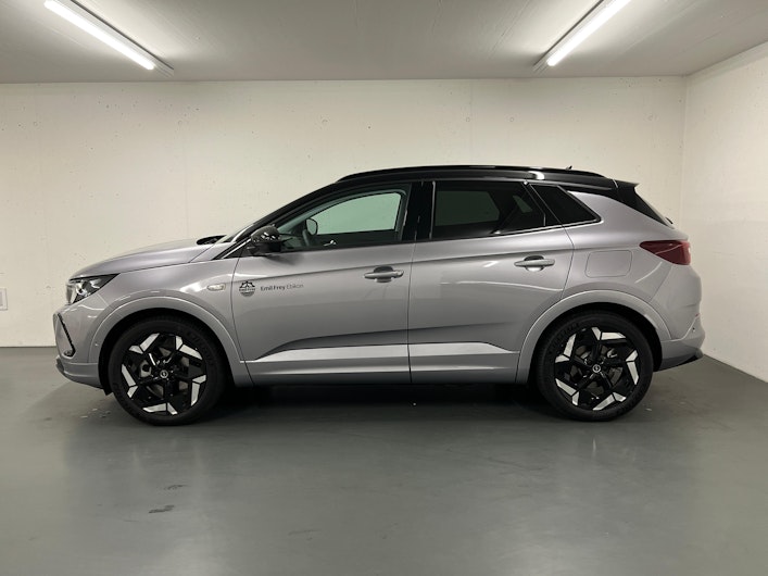 Vehicle image OPEL GRANDLAND