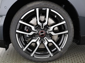 Vehicle image MINI Mini J01 Cooper E