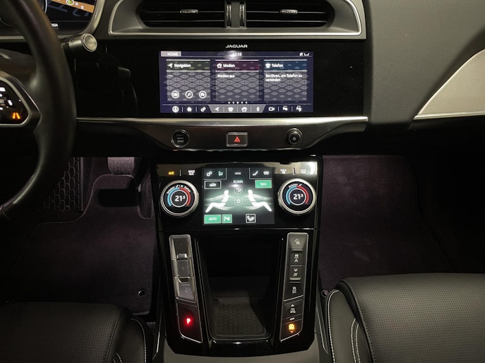 Vehicle image JAGUAR I-PACE