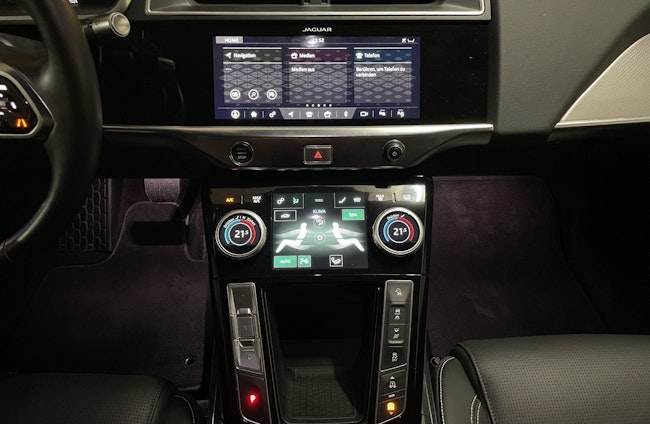 Vehicle image 12 Vehicle image 12