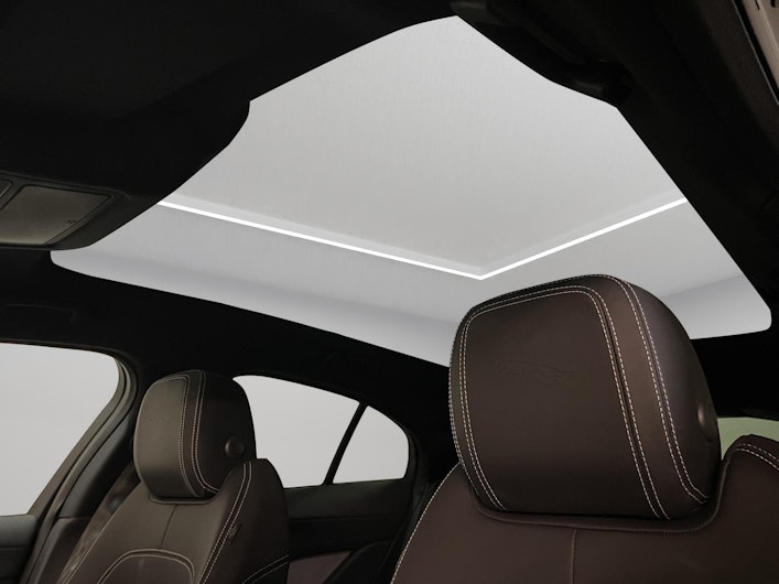 Vehicle image JAGUAR I-PACE