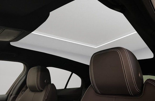 Vehicle image 14 Vehicle image 14