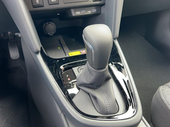 Vehicle image 15 Vehicle image 15