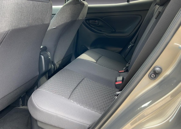 Vehicle image 34 Vehicle image 34