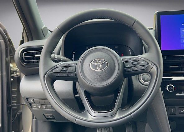 Vehicle image 9 Vehicle image 9