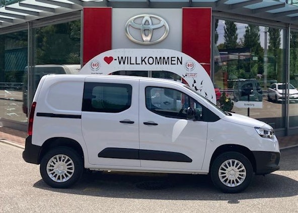 Vehicle image 2 Vehicle image 2