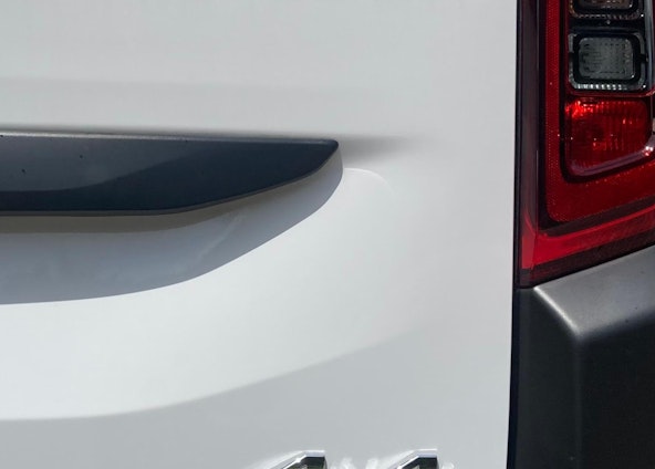 Vehicle image 5 Vehicle image 5