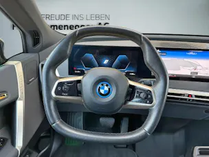 BMW iX xDrive40 Launch Ed.