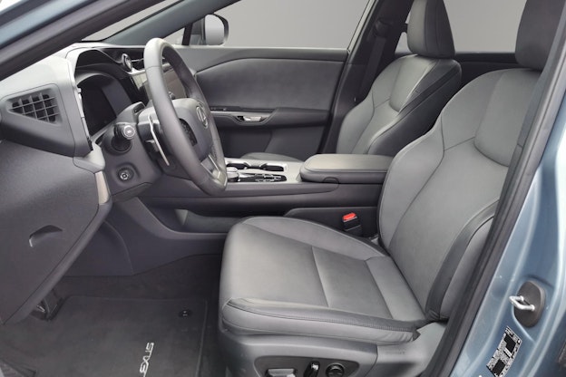 Vehicle image 12 Vehicle image 12