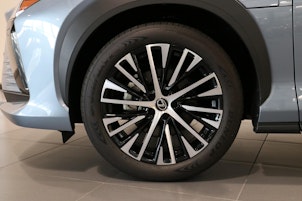 Vehicle image LEXUS RZ 450e Comfort