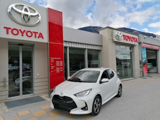 Vehicle image TOYOTA YARIS