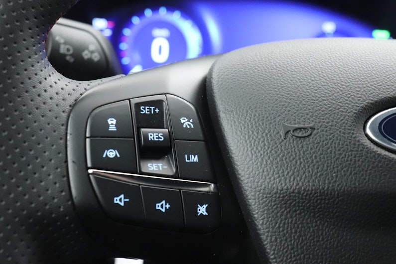 Vehicle image FORD KUGA