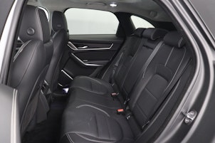 Vehicle image JAGUAR F-Pace 3.0 I6 R-Dynamic HSE AWD