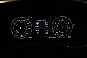 Vehicle image JAGUAR F-Pace 3.0 I6 R-Dynamic HSE AWD