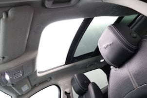 Vehicle image JAGUAR F-Pace 3.0 I6 R-Dynamic HSE AWD