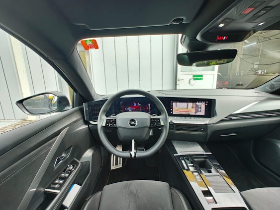 Vehicle image 6 Vehicle image 6