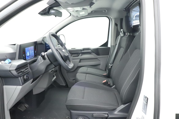 FORD E-Transit C Van 320 L1 Trend 2