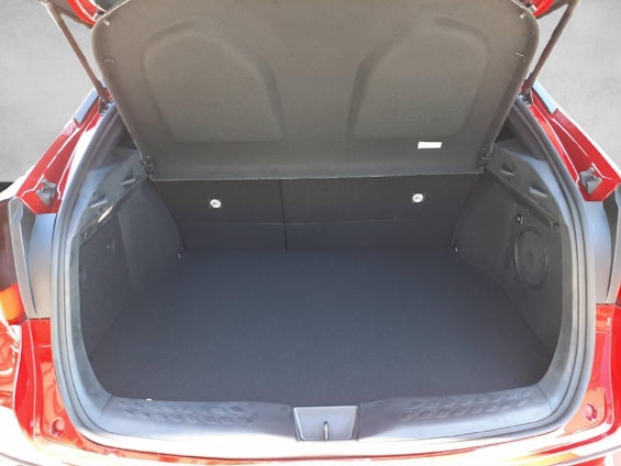 Vehicle image 7 Vehicle image 7