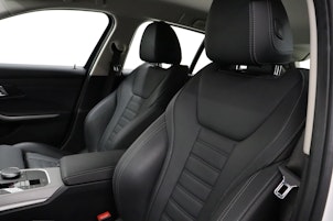Vehicle image BMW 320d xDrive SAG Touring