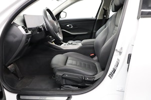 Vehicle image BMW 320d xDrive SAG Touring