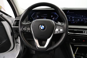 Vehicle image BMW 320d xDrive SAG Touring