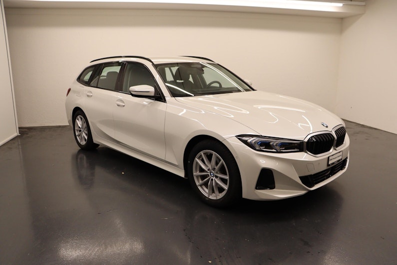 Vehicle image BMW 3 SERIES