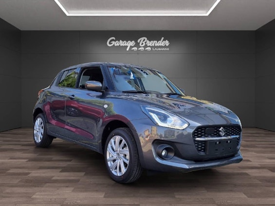 First vehicle image