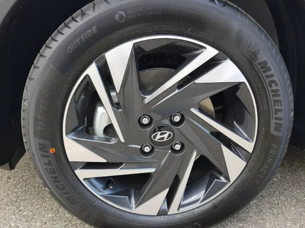 Hyundai Bayon 1.0 T-GDi Amplia