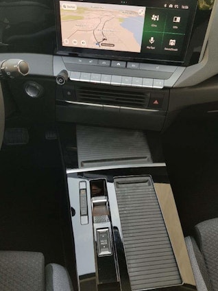 Vehicle image 6 Vehicle image 6