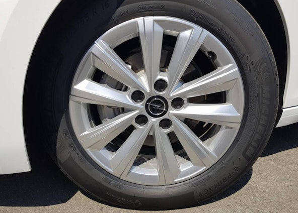 Vehicle image 3 Vehicle image 3