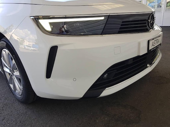 Vehicle image 13 Vehicle image 13