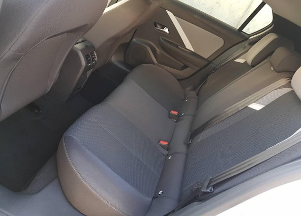 Vehicle image 15 Vehicle image 15